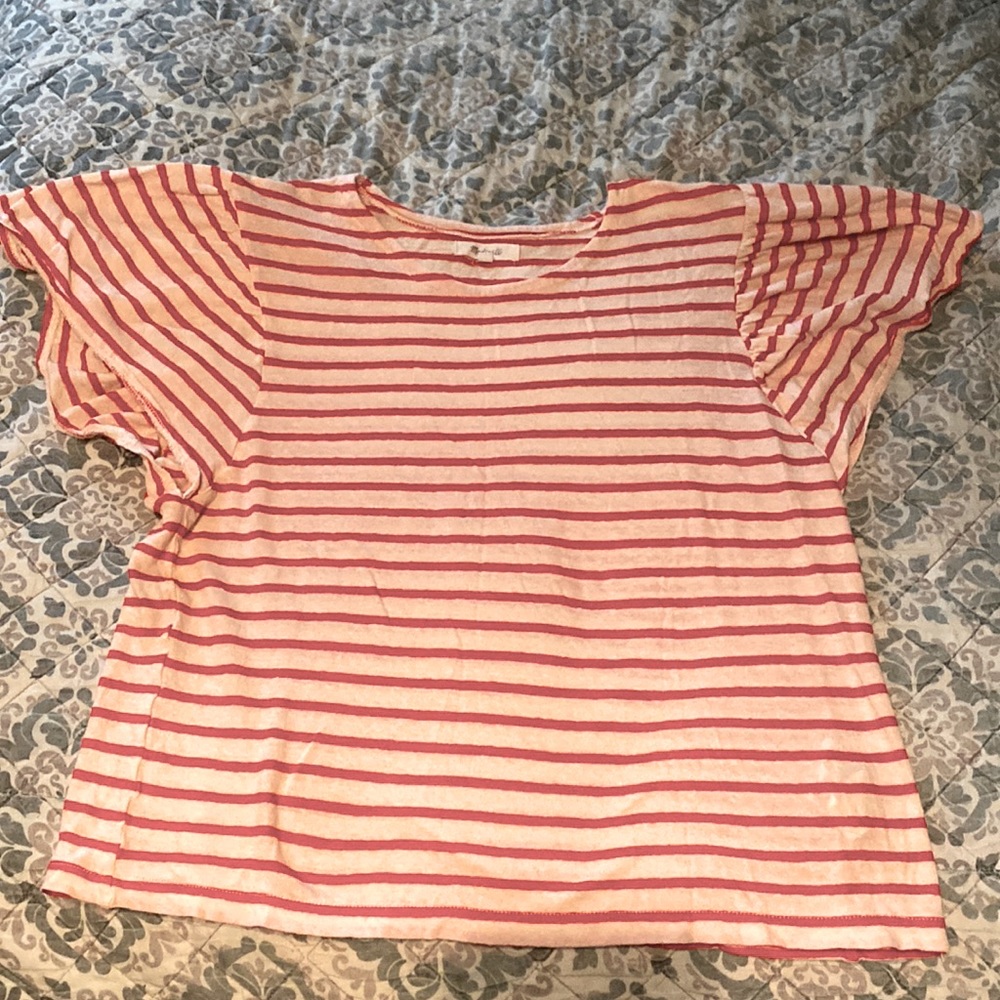 Madewell- cream and red ruffle sleeve cotton Tee size M